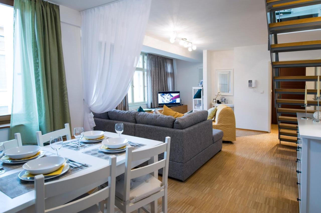 Modern Apartment Charvatova Prága Kültér fotó
