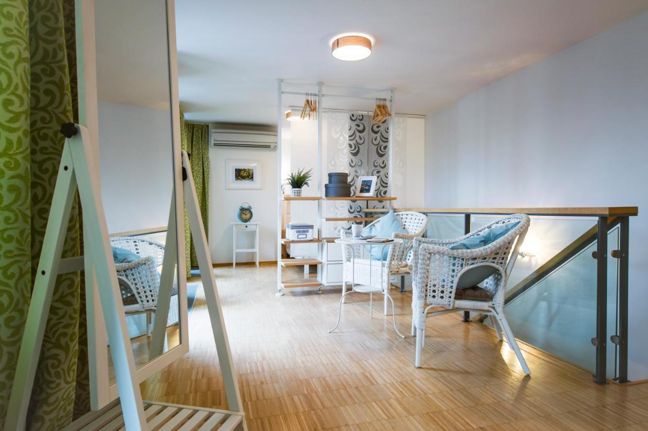 Modern Apartment Charvatova Prága Kültér fotó