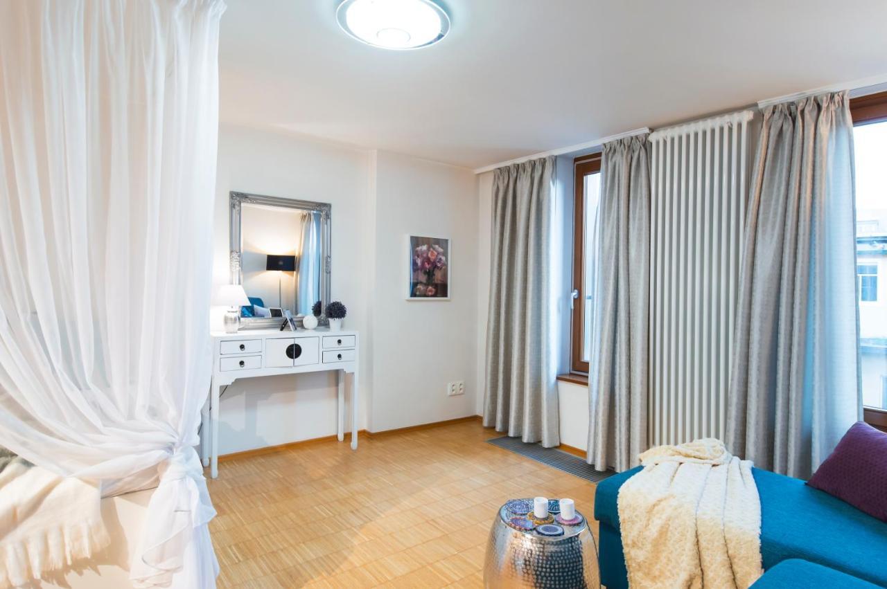 Modern Apartment Charvatova Prága Kültér fotó