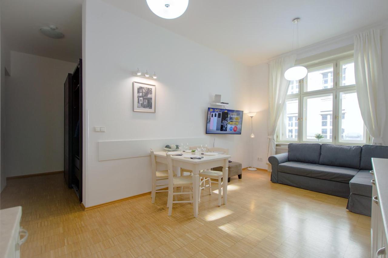 Modern Apartment Charvatova Prága Kültér fotó
