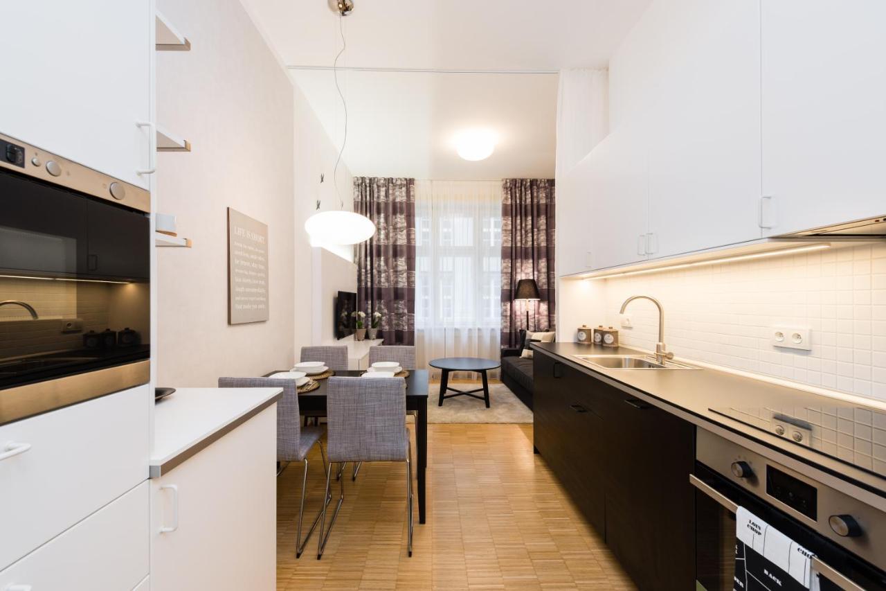 Modern Apartment Charvatova Prága Kültér fotó